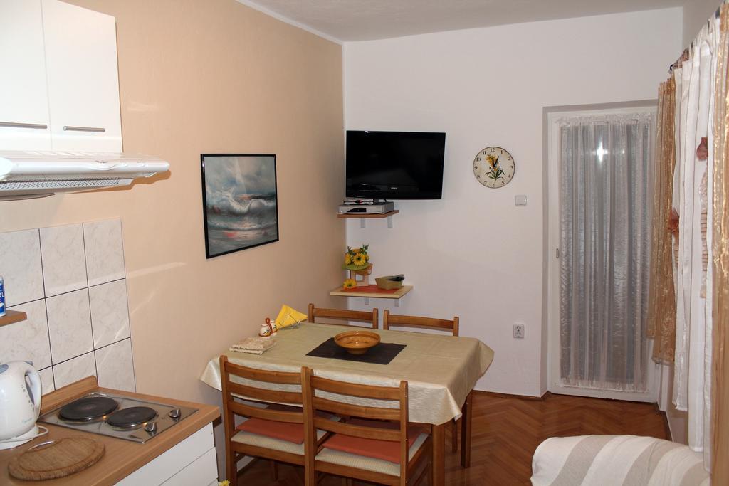 Apartment Madlena Бродариця Екстер'єр фото